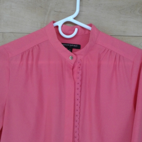 Banana Republic Blouse - Picture 1 of 5